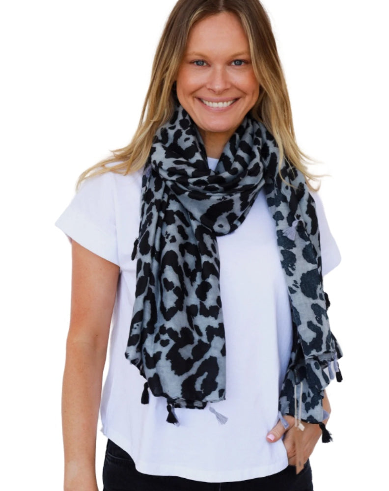 Grey blue leopard scarf worn with white tee