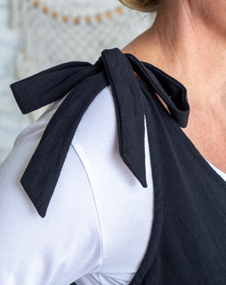 Smock Tiestrap Dress In Black