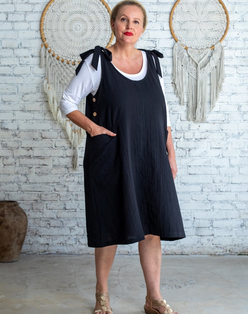 Smock Tiestrap Dress In Black