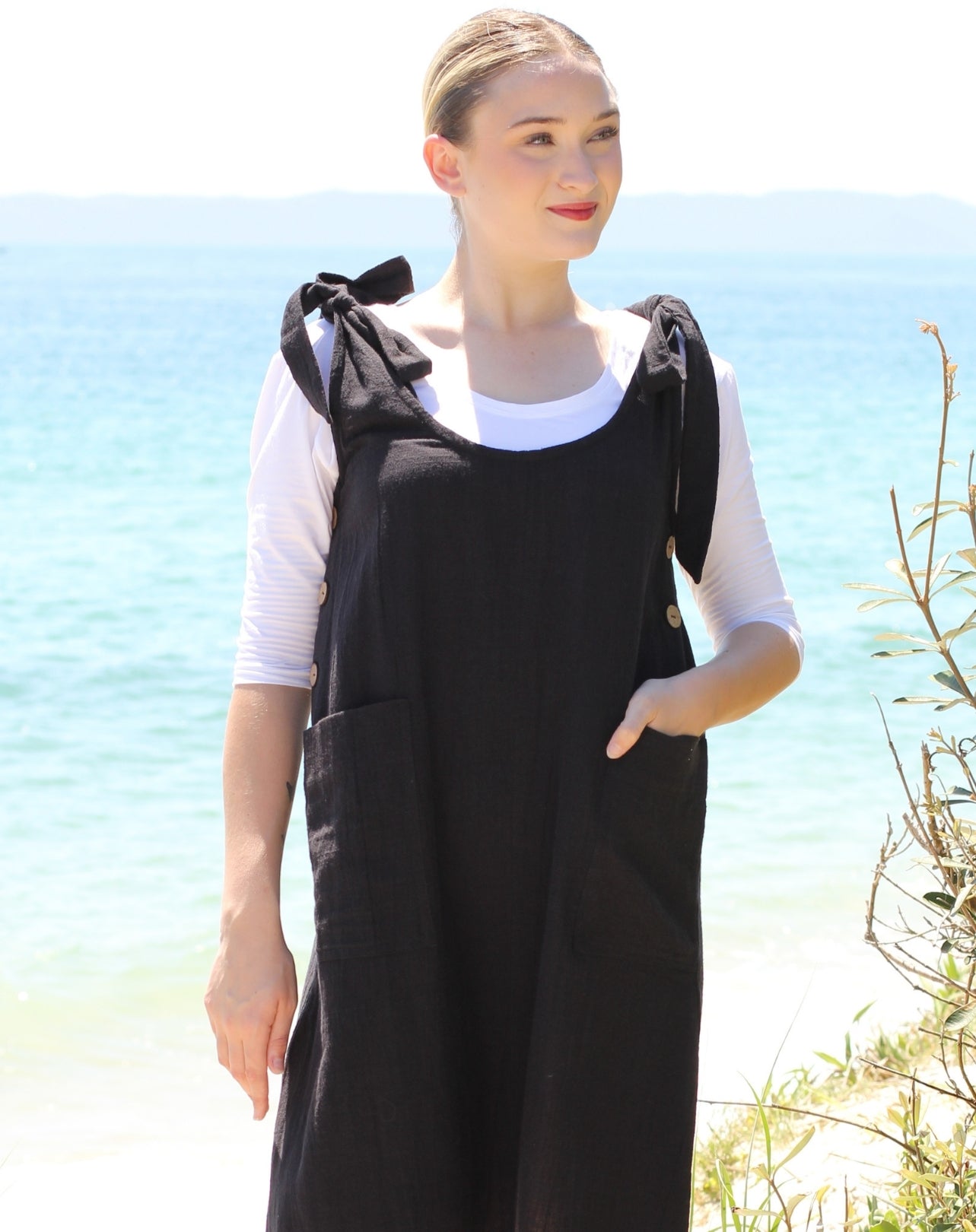 Smock Tiestrap Dress In Black